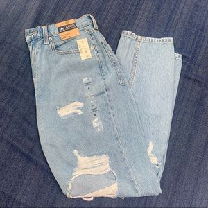 NWT - Aeropostale Slim & Thick Curvy Mom Jean Size 6